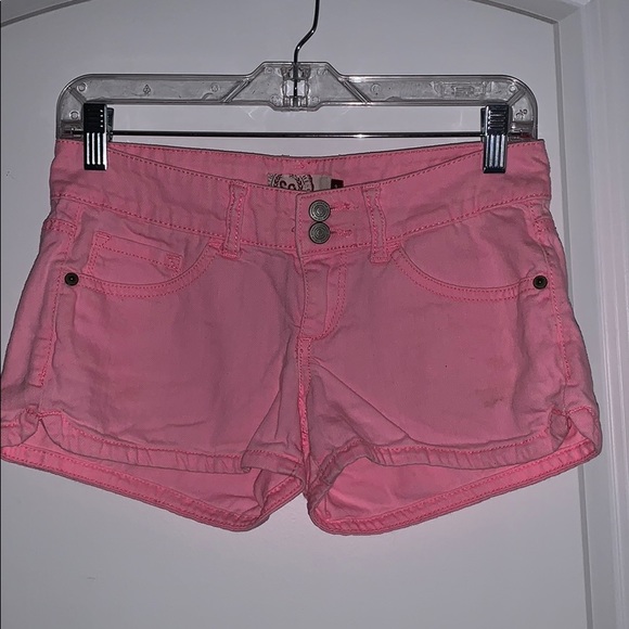 SO Pink Jean Shorts - Picture 1 of 3